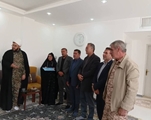 دیدار رئیس شبکه بهداشت و درمان سپیدان با خانواده شهید والامقام مجتبی جدی